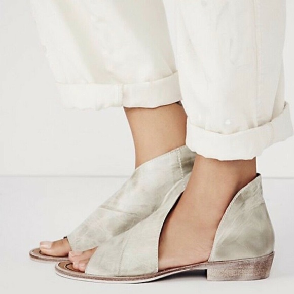 Free People Flat Sandal gray Leather Cut Out 36.5 - Picture 5 of 6